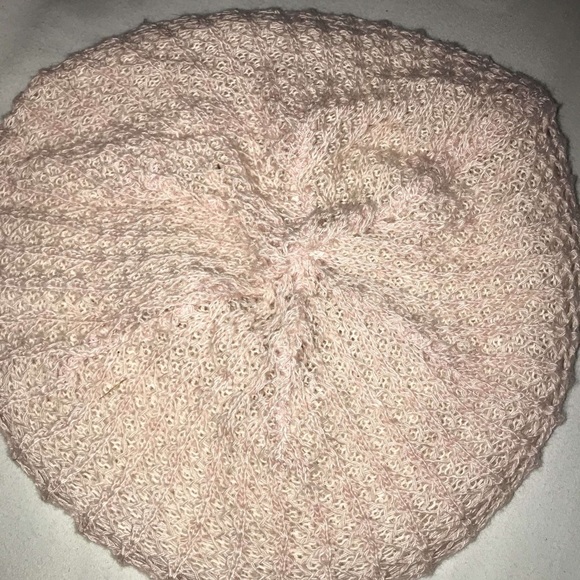 New children’s hat - Picture 2 of 2